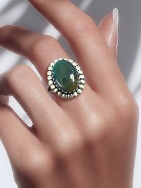 💕‎ Green natural chalcedony gemstone ring silver overlay stamped 925 size 6